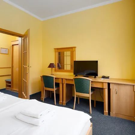 Hotel Wellness Jean De Carro 4*