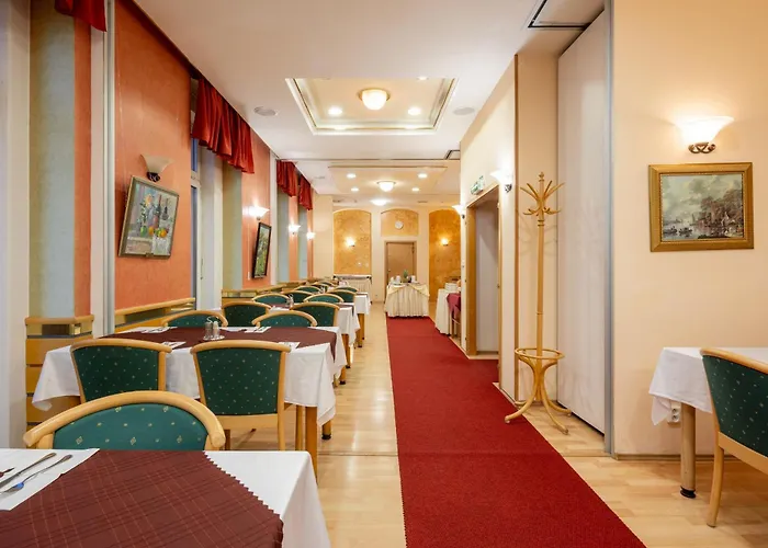 Wellness Jean De Carro Ξενοδοχείο Κάρλοβι Βάρι