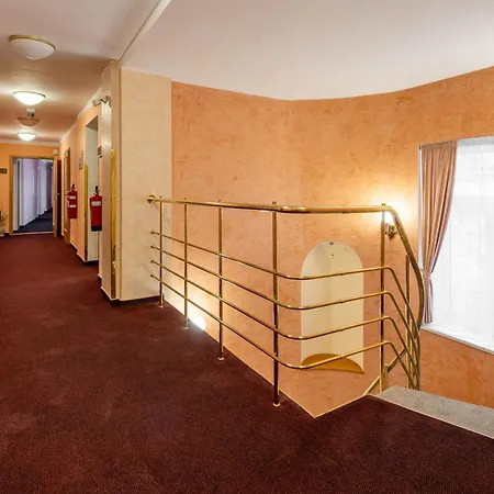 Wellness Jean De Carro Hotel 4*