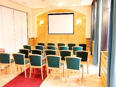 מלון Wellness Jean De Carro 4*